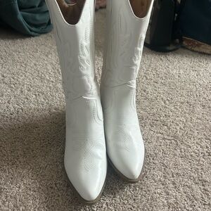 Women's White Cowgirl Boots
